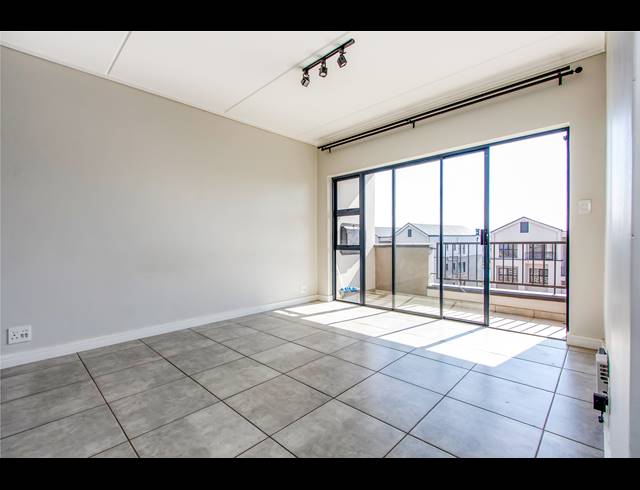 2 BEDROOM APARTMENT TO LET IN WATERFALL